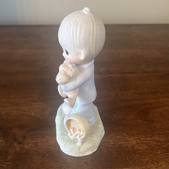 Precious Moments “Blessed are the Peacemakers” - Picture 3 of 7